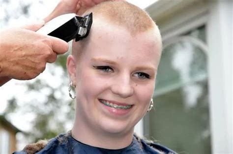 Brave Teenager Yazsmin Gets Her Head Shaved For Cancer Research Uk Berkshire Live