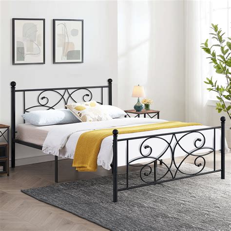 Vecelo Metal Bed Frame Mattress Foundation With Victorian Headboard