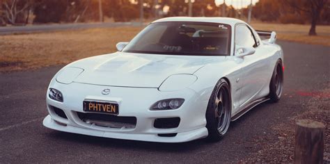 8 Things We Love About The Mazda Rx 7 Fd 2 Reasons Why Wed Never Buy One