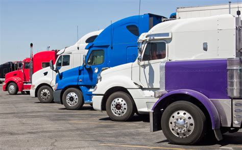 class   truck volumes flat  october prices