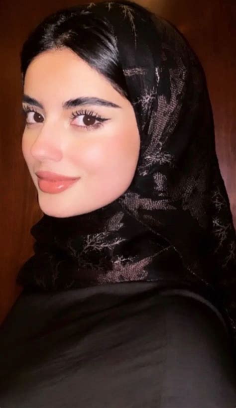 Saudi Beauty 🇸🇦🇸🇦 Long Shiny Hair Beauty Beauty Girl