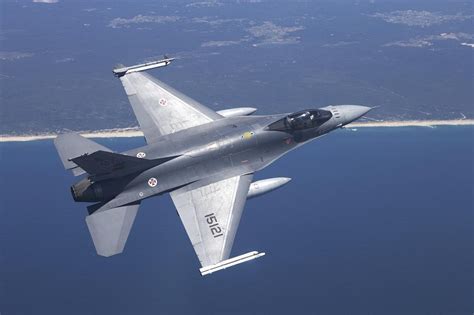AviÕes Militares Lockheed Martin F 16 Fighting Falcon