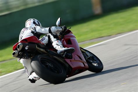 2011 Ducati 1198 Sp Review Motorcycle Pictures