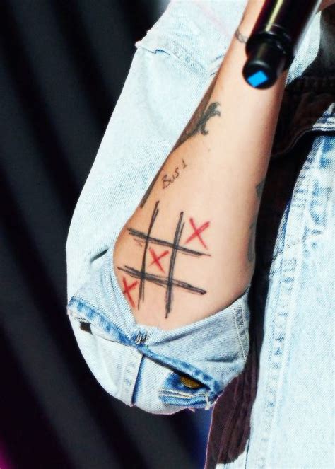 His Tic Tac Toe Tattoo One Direction One Direction Tattoos Tattoos