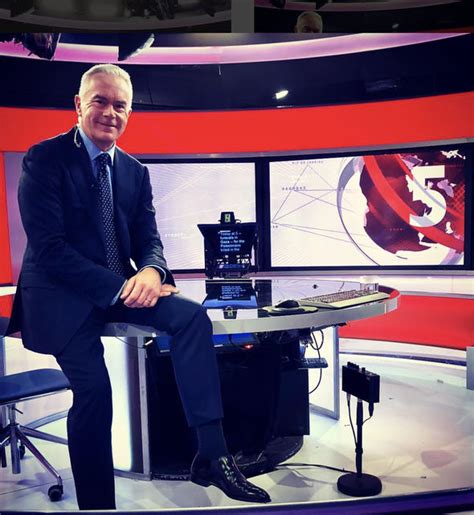 Jun 12, 2021 · 'imprint of the duke' huw edwards poignant memory of philip who would be 100 this week prince philip's imprint is all over windsor castle said huw edwards in a touching tribute to the late duke. BBC News: Huw Edwards becomes sex symbol after incredible ...