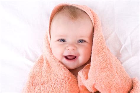 How To Take A Bath Or Shower With Your Baby Epic Guide Tendig