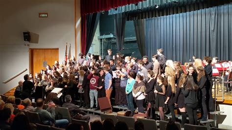 Verona High School Choir And Alumni Hallelujah Chorus Intro Youtube