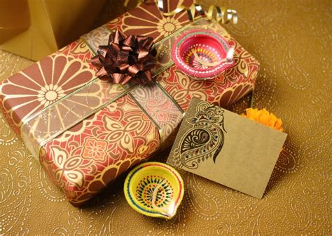 Best and amazing gifts for her gifts under rs. The Best Diwali Gifts that You Can Buy Online Under 1500 ...