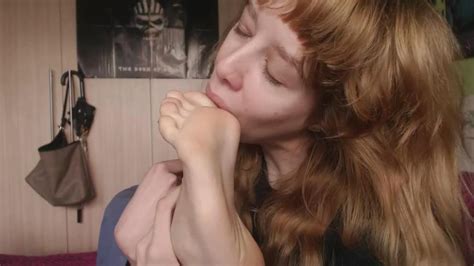Redhead Self Foot Worship Porn Videos