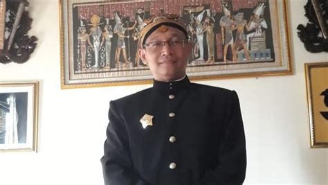 Kerja sampingan dibawa pulang jogja : Begini Ciri-Ciri Dagangan yang Pakai Penglaris Menurut ...