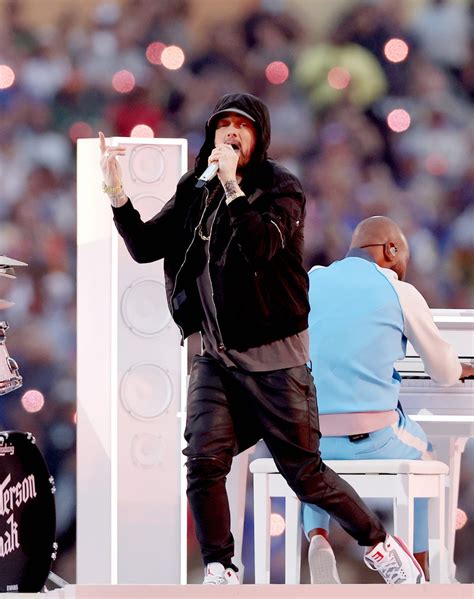 Photo Eminem Halftime Show Superbowl Pics 01 Photo 4704948 Just