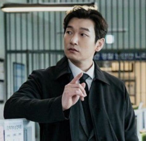 조승우 배우 뮤지컬 <스위니토드> 100회 광기와 환희로 가득한 날 선 복수극 어느 잔혹한 이발사 이야기 #뮤지컬스위니토드 2020.01.27까지 #샤롯데씨어터. 조승우 나이 키 낚시짤 그리고 전 연인 강혜정