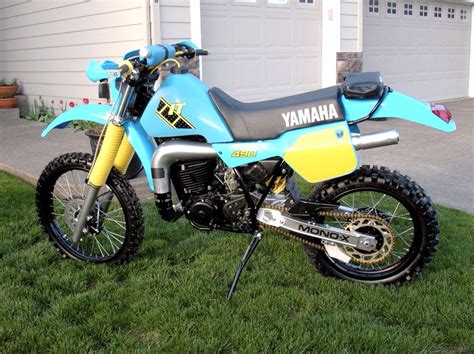 This is another fascinating question if you're considering the yamaha enduro. Yamaha IT490 | Yamaha bikes, Motorcycle dirt bike, Enduro ...