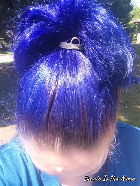 What plant is used to make blue dye? Do you dye your hair? - Quora