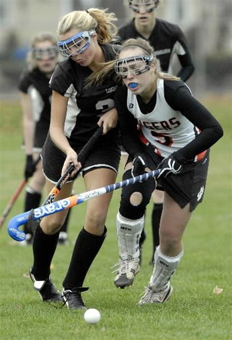 longmeadow field hockey clinches outright hold of south division league crown