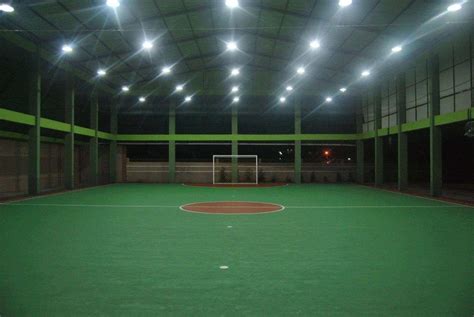 Lapangan futsal berbentuk persegi panjang, dengan ukuran sebagai berikut: Sportivo Futsal | Lapangan Futsal di Pekanbaru