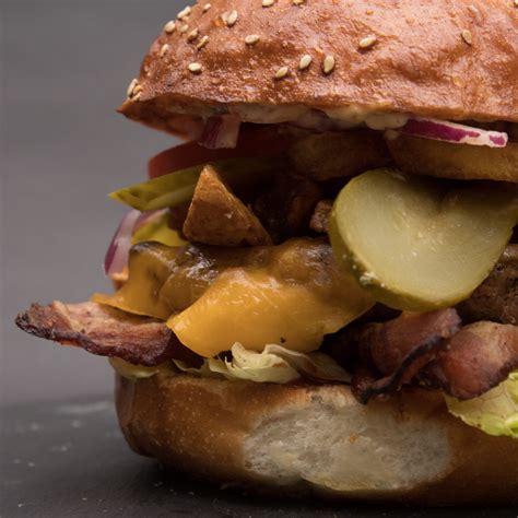 All In Cu Dă Toate Burger — Snobbish Burger