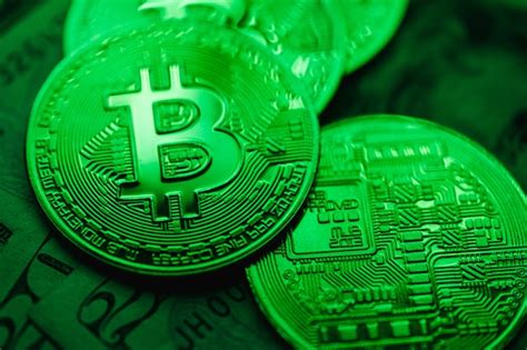 Ryan selkis expected the price of bitcoin to hit all time high of $318,000 per coin by the end of 2021. Could bitcoin reach $300,000 in 2021?