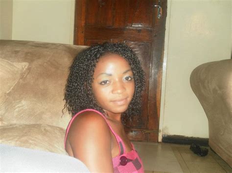 Aleen Kenya 27 Years Old Single Lady From Nairobi Christian Kenya Dating Site Black Eyes Black