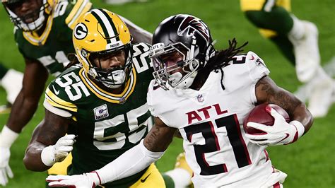 Zadarius Smith Honors Breonna Taylor In Packers Falcons Mnf Game
