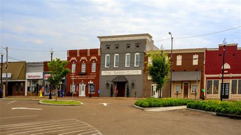 Camden Tn Down Town Camden Photo Picture Image Tennessee At City