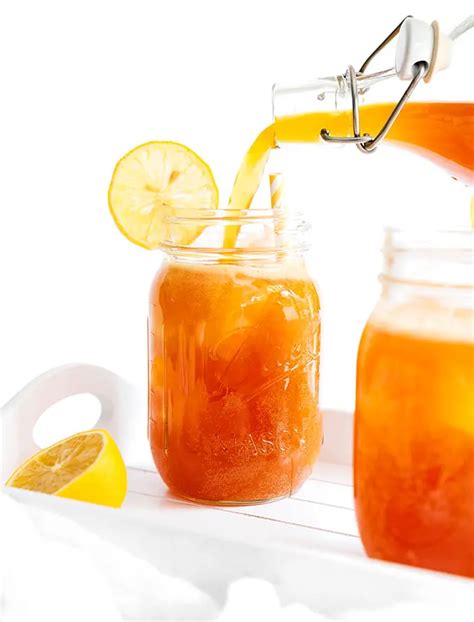 This Lemon Ginger Kombucha Recipe Is A Classic Citrusy Flavor Perfect