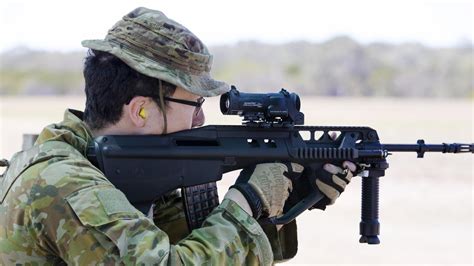 A version of the australian austeyr f88 with an integrated picatinny rail in place of the standard optical sight that allows the attachment of various other sighting devices (night vision scopes. $100m army rifle comes with an explosive defect