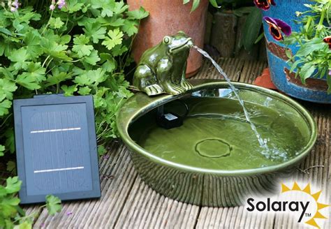 35cm Frog Solar Ceramic Water Feature By Solaray Solarbrunnen