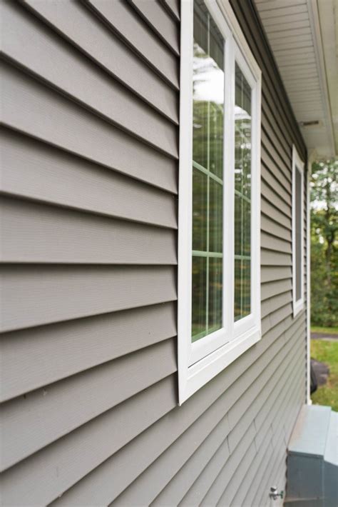4 jody ct shoreham ny 11786. stock-photo-vinyl-siding-and-windows-on-side-of-new-home ...