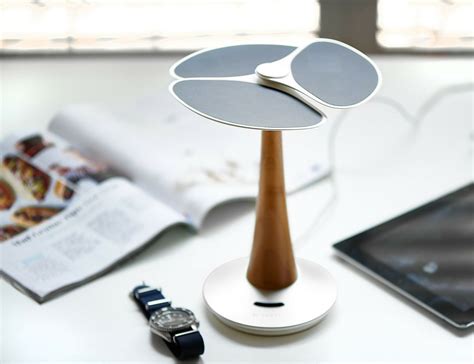 Ginkgo Solar Tree Eco Friendly Solar Charger Review