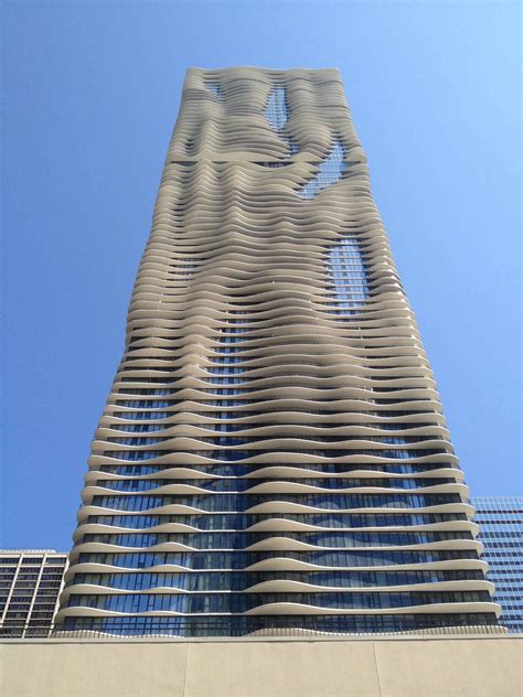 Aqua Tower By Jeanne Gang Studio Gang In Chicago Ill Chicago