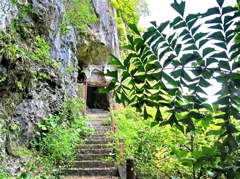 ☂ online precipitation map and other weather maps. Trung Trang Cave in Cat Ba Island to Boost Your ...