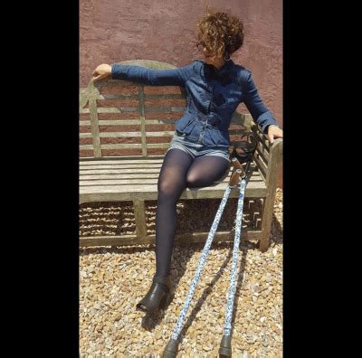 Onelegged Woman Showing Her Leg Stump Tumbex