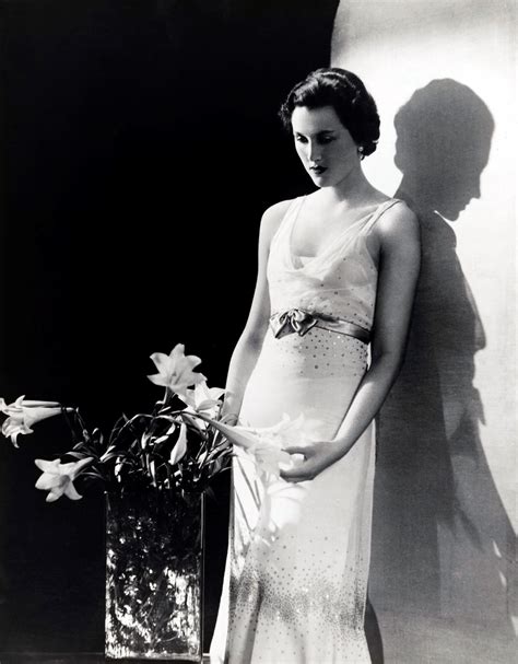 In The 1930s Darkest Days Fashion Photography Provides An Escape 1930s Fashion Fashion