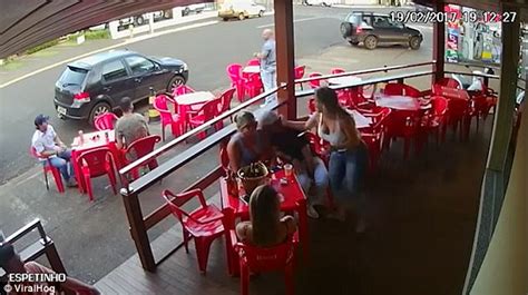 Bar Brawl After Wife ‘catches Husband With Another Woman Daily Mail