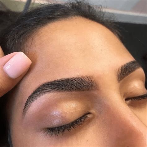 What To Expect From Eyebrow Threading Urban Brows