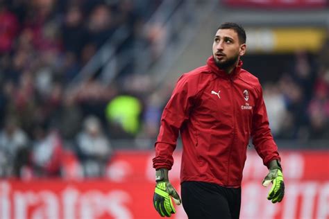 Gianluigi donnarumma, 22, from italy ac milan, since 2015 goalkeeper market value: GdS: Donnarumma 'likely' to part ways with AC Milan ...