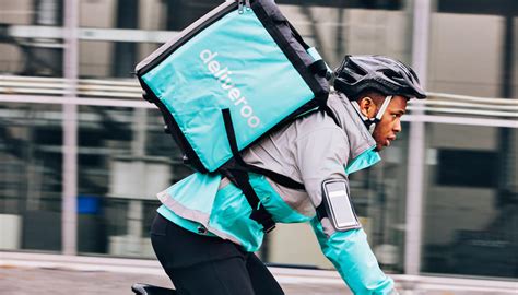 Deliveroo is launching contactless delivery amid corona outbreak - Food ...