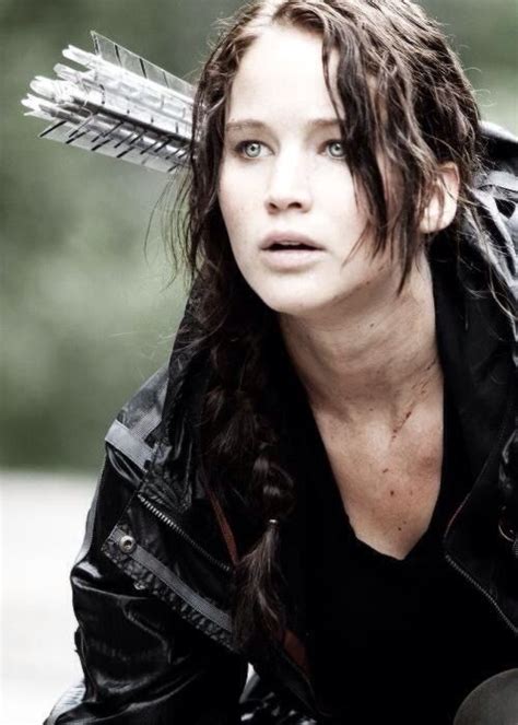Jennifer Lawrence Played Katness Everdeen In The Hunger Games Movie Series Brown Hair Jennifer