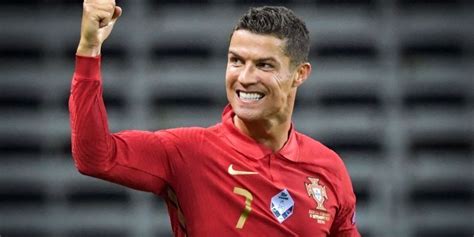 But De Ronaldo Avec Le Portugal - Football : Cristiano Ronaldo dépasse les cent buts avec le Portugal