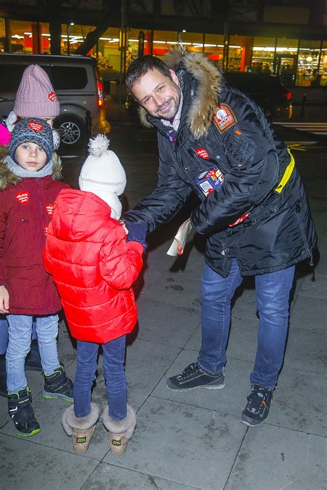 I o ile o prezydencie warszawy wiadomo całkiem sporo. Rafał Trzaskowski kandydatem na prezydenta. Kim jest jego ...