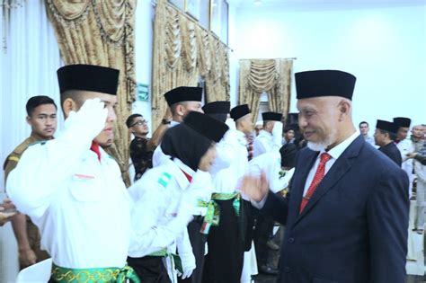 Gubernur Mahyeldi Kukuhkan 54 Orang Paskibraka Sumbar Tahun 2022