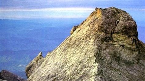 Arrested Mount Kinabalu Nudist Admits Stupidity Bbc News