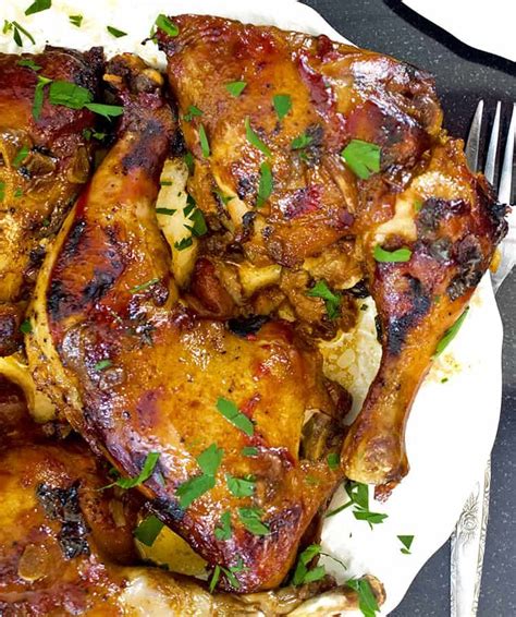 Sprinkle with brown sugar and pour bbq sauce over them. This slow cooker chicken recipe use only a crockpot ...