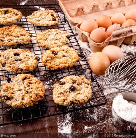 The original raisin cookies were a soft sugar cookie with raisins. Delicious Spice Oatmeal Raisin Cookies Recipe