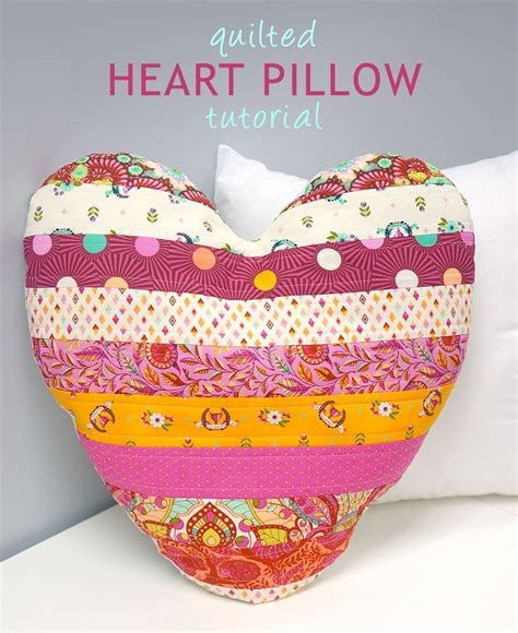 Heart Pillow Sewing Pattern Quilted Heart Pillow Quilts Pinterest