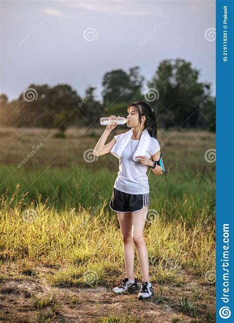 Women Stand To Drink Water After Exercise Stock Image Image Of Health