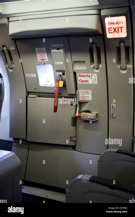 10 Airbus A321 Emergency Exit Seats Png Airbus Way