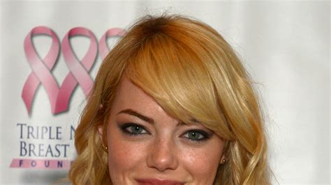 Let Emma Stone Show You Exactly What Shimmery Blush Can Do For Your