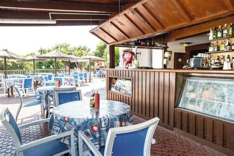 El apartamento s abanell central park está situado en la costa brava, blanes en 1ª linea de mar a 50mts de la playa sabanell, a 10 min andando del centro y a 5 min en coche del puerto deportivo de blanes, cuenta con piscina, jacuzzi, tumbonas, parque infantil, jardines y. Apartamentos Talayot Cala en Blanes, Menorca, alquiler de apartamentos